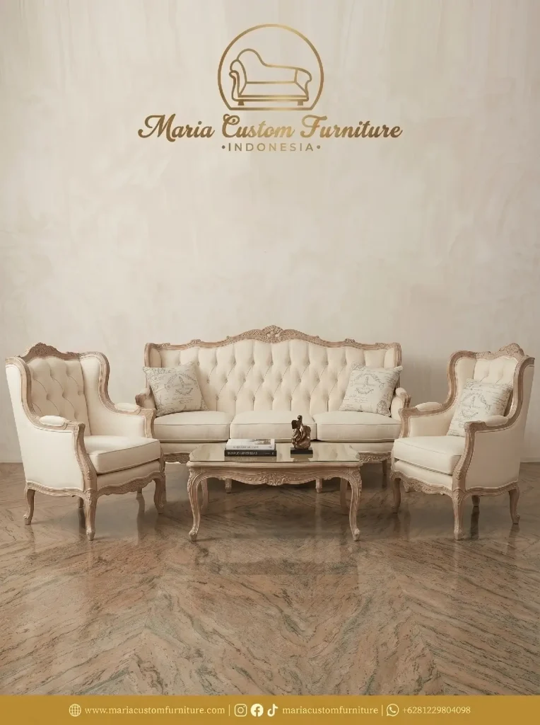 Set sofa klasik dari Maria Custom Furniture